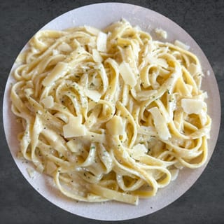 Fettuccine Alfredo